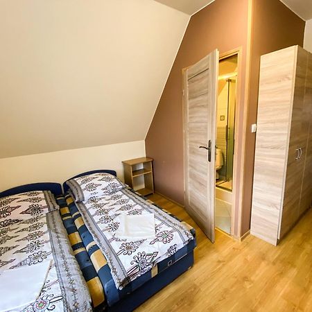 Bed and Breakfast Osrodek Wczasowo-Kolonijny Gron Biały Dunajec Esterno foto